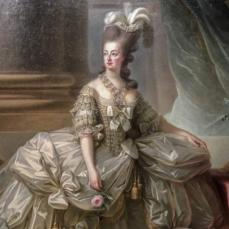 finding france versailles palace visit - queen marie antoinette3