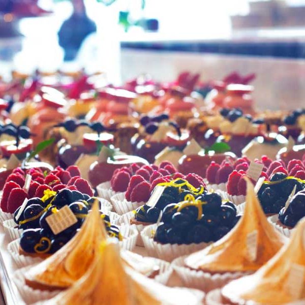 Finding-france-food-tour-in-paris-pastries-1