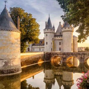 Loire-Valley-3day-itinerary-finding-france-sully-sur-loire