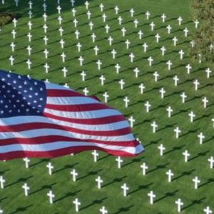 NORMANDY PLAGES DEBARQUEMENTS CIMETIERE AMERICAIN OMAHA BEACH iStock-Finding France tailor-made private tours france off the beaten path ©Clément Decré (1)