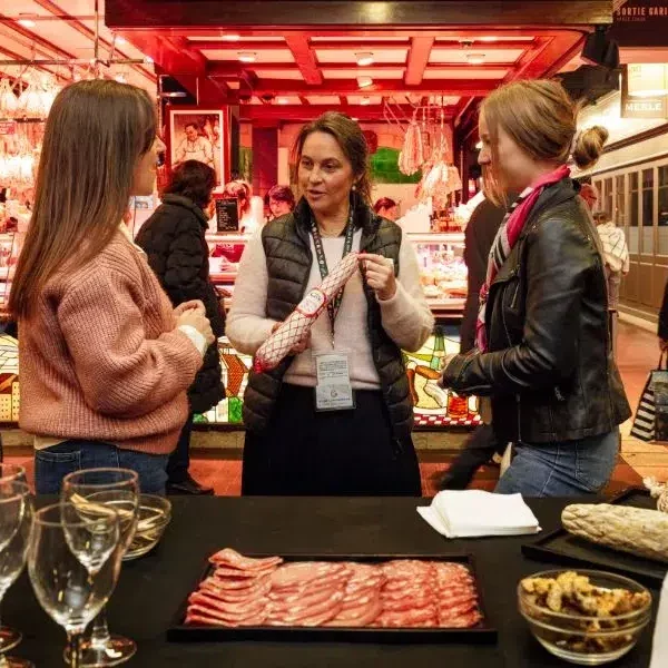 TASTY LYON_food tours les halles bocuse_©clicmphoto_Lyon Tourisme et Congrès