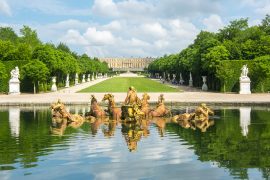 Versailles chateau Castle Finding France