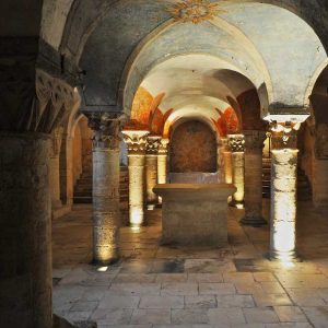 finding-france-Tailor-made-4day-tour-normandy-bayeux2