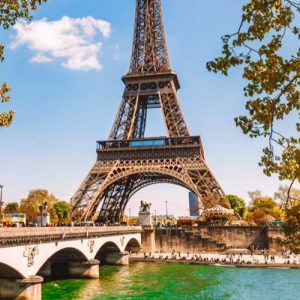 finding-france-Tailor-made-day-tour-in-paris