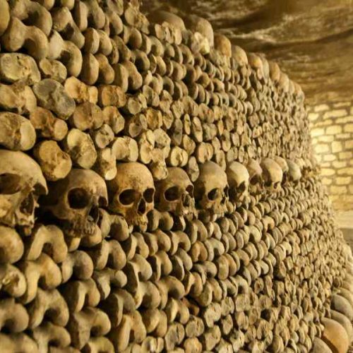 finding france - catacombs - paris 1
