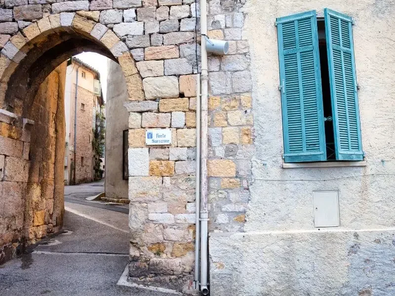 mougins-custom-trip-french-riviera-finding-france