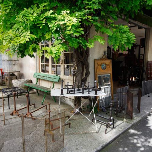 tour of the antiques market paris - finding france3